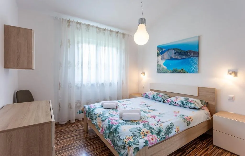Holiday Home Elin 파자나 빌라