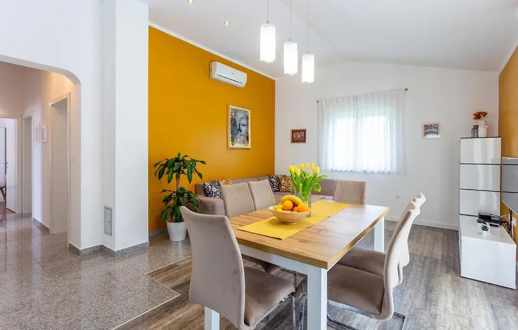 Willa Holiday Home Elin Fažana